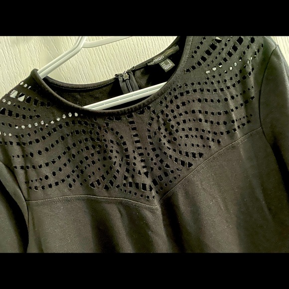 Little Back Dress Flattering Cut Out Design - Picture 1 of 6